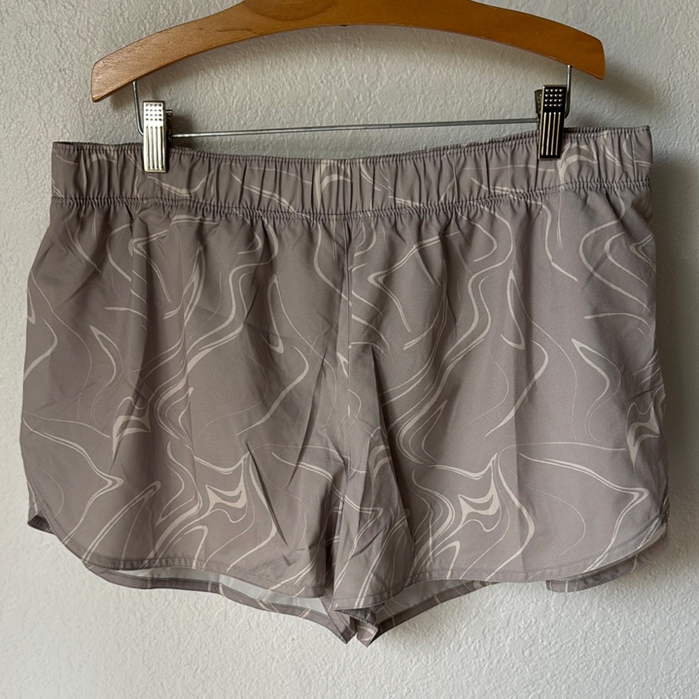 🆕‎ Old Navy Active Shorts